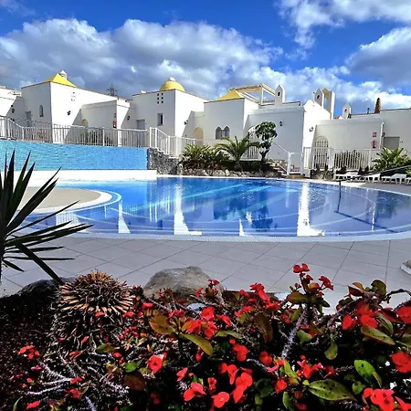 Sunny Duplex With Sea View Of The Scenic Gorge