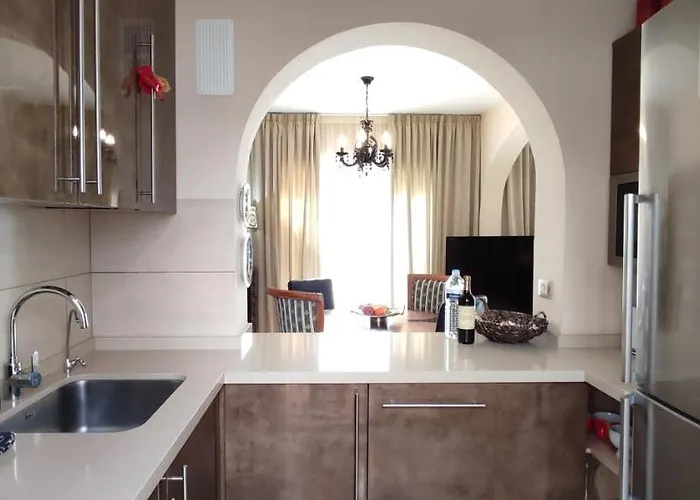 Апартаменты Sunny Duplex With Sea View Of The Scenic Gorge *