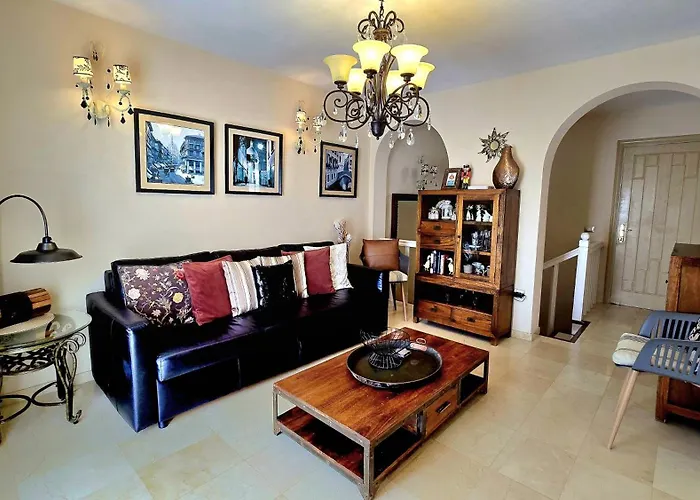 Апартаменты Sunny Duplex With Sea View Of The Scenic Gorge